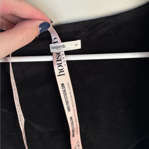 House of CB Harmony Black Stretch Velvet Cropped Bolero Shall Jacket Size Large - Picture 5 of 9